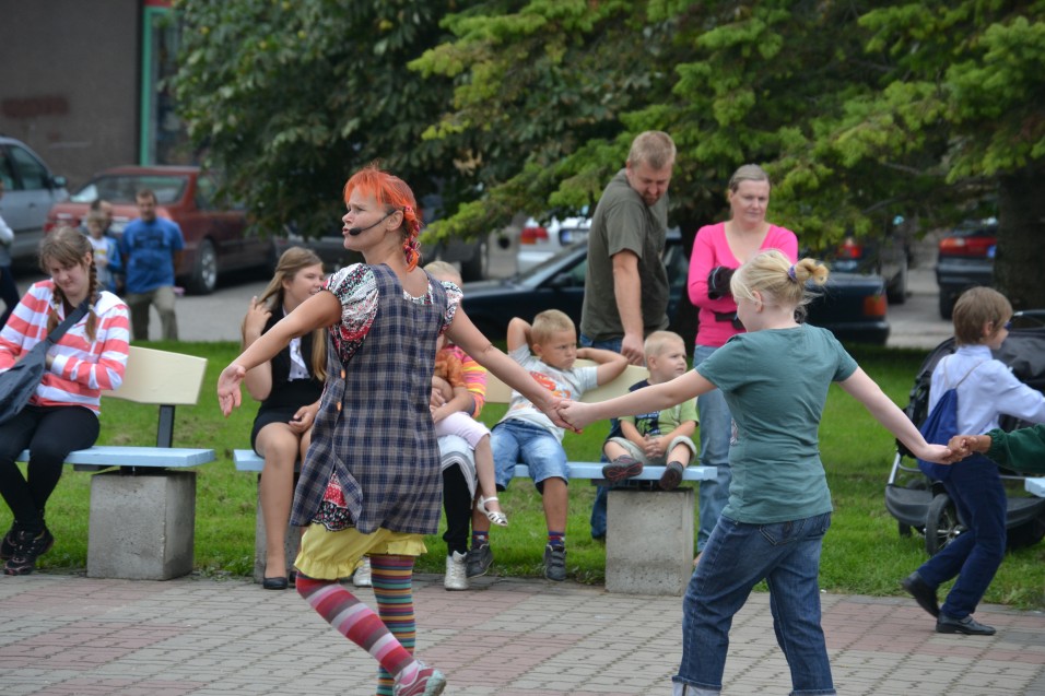 Pipi ja Tommi koolialguse trall
