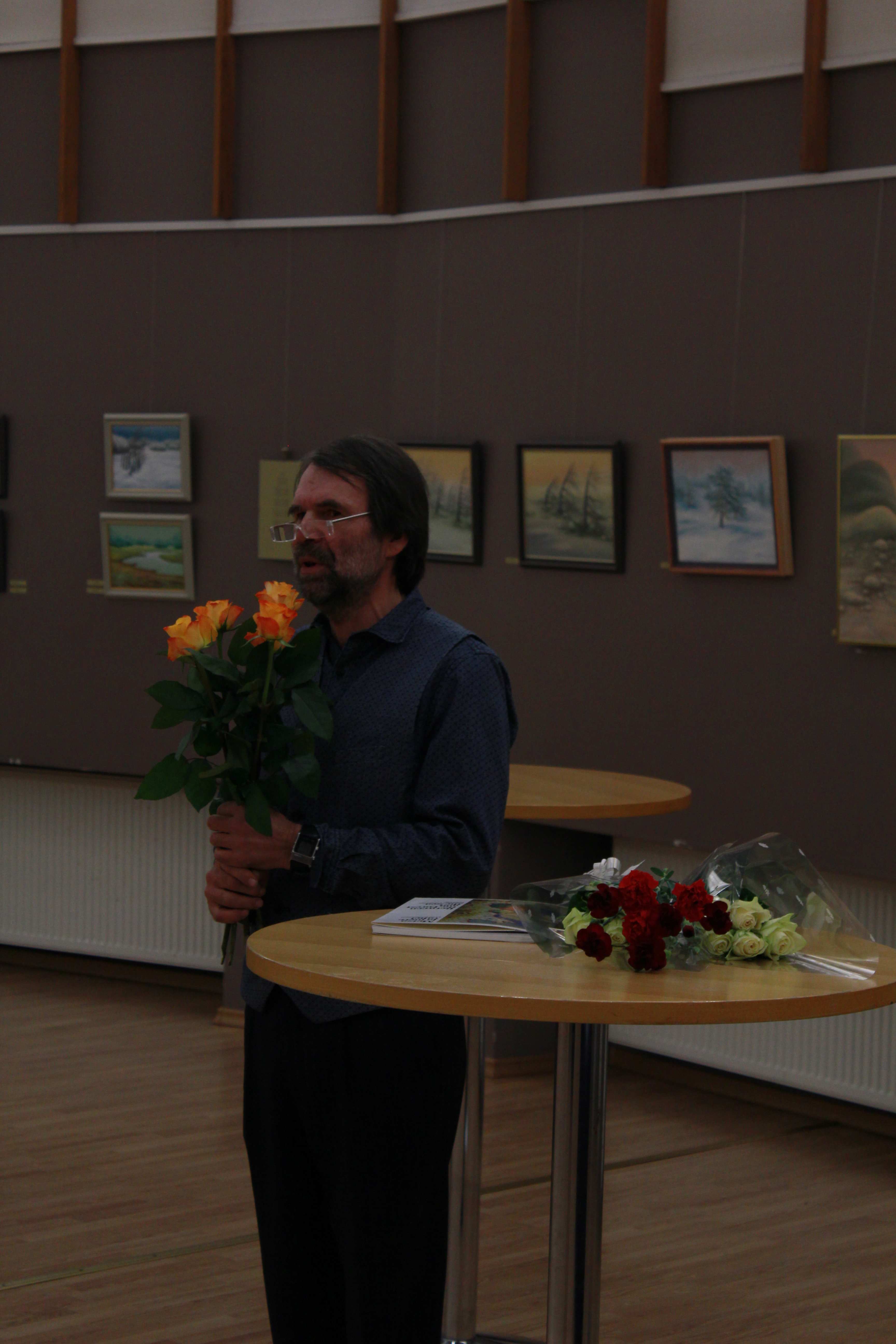 Valev Elerand isikunäitus 